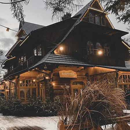 מלון Konstantynowka זקופאנה