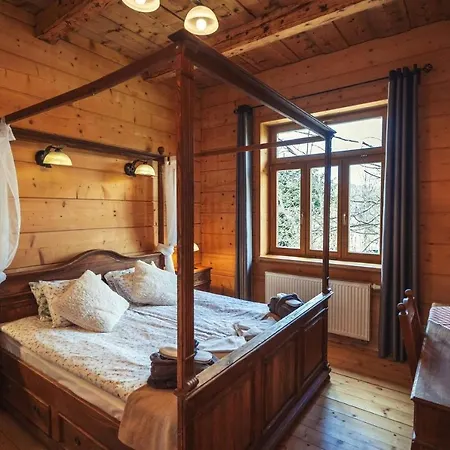 מלון Konstantynowka *