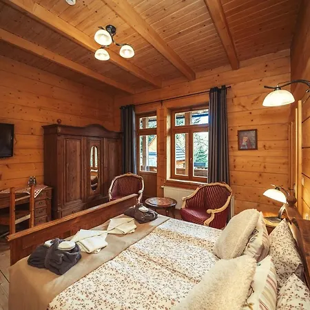 מלון Konstantynowka זקופאנה